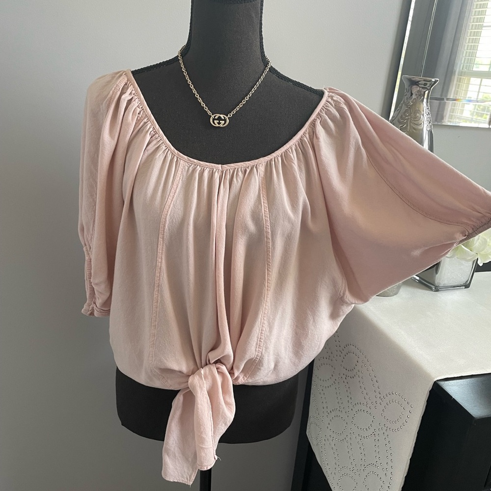 💥SALE💥Blush Pink Tie-front Top